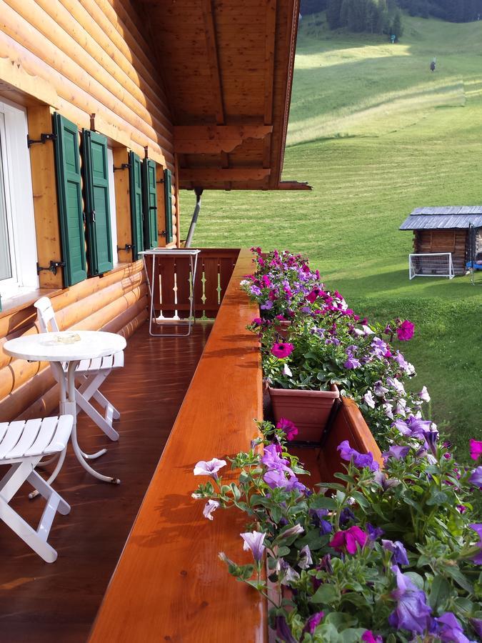 Garni Rubens B&B Selva di Val Gardena Exterior photo